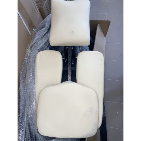 Hordozható, összecsukható masszázsszék táskával - B ÉRTÉKCSÖKKENT KISHIBÁS TERMÉK - KRÉM